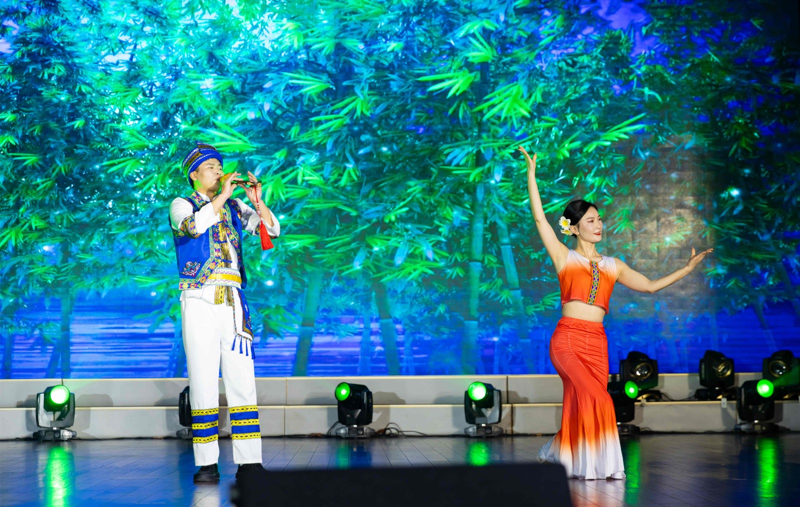 2N2A3874_副本.jpg 2N2A3874_副本.jpg